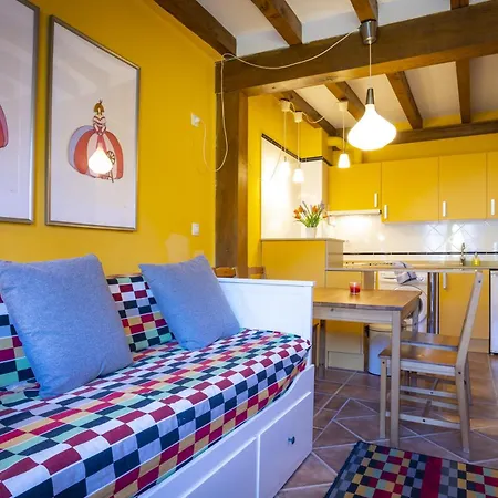 La Casona De Meninas Apartamento *